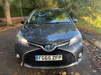 Toyota Yaris 1.5 VVT-h Sport E-CVT Euro 6 5dr