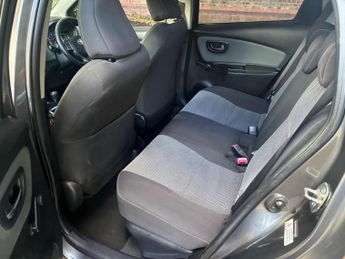 Toyota Yaris 1.5 VVT-h Sport E-CVT Euro 6 5dr