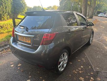 Toyota Yaris 1.5 VVT-h Sport E-CVT Euro 6 5dr