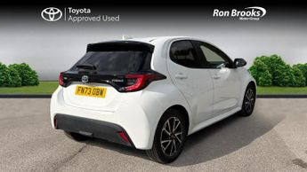 Toyota Yaris 1.5 VVT-h Design E-CVT Euro 6 (s/s) 5dr