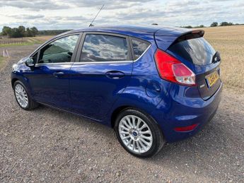 Ford Fiesta 1.0T EcoBoost Titanium Hatchback 5dr Petrol Powershift Euro 5 (1