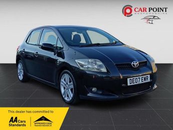 Toyota Auris 2.2 D-4D T180 5dr