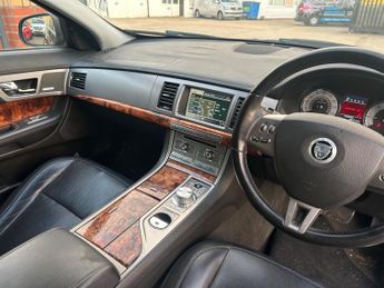 Jaguar XF 2.7d V6 Premium Luxury Auto Euro 4 4dr