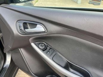 FORD FOCUS 1.0 Focus Zetec 5dr