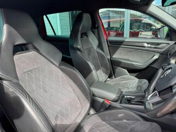 SKODA KODIAQ 2.0 TSI SportLine SUV 5dr Petrol DSG 4WD Euro 6 (s/s) (7 Seat) (