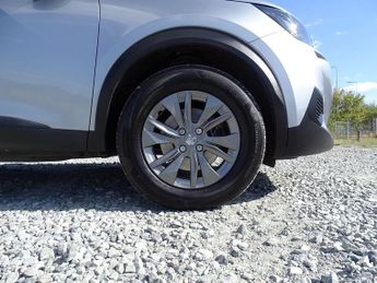 Peugeot E-2008 50kWh Active Premium + Auto 5dr (7kW Charger)