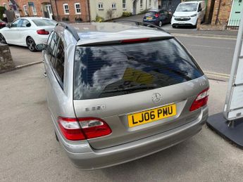 Mercedes-Benz E Class 3.0 E320 CDI Avantgarde G-Tronic 5dr