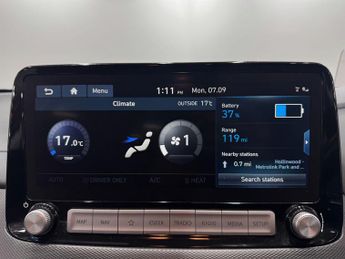 Hyundai KONA 64kWh Premium SE Auto 5dr (7kW Charger)