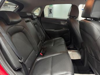Hyundai KONA 64kWh Premium SE Auto 5dr (7kW Charger)
