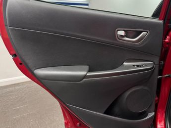 Hyundai KONA 64kWh Premium SE Auto 5dr (7kW Charger)