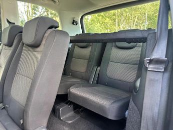 Volkswagen Sharan 2.0 TDI BlueMotion Tech SE DSG Euro 5 (s/s) 5dr