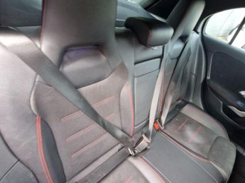 Mercedes-Benz A Class 2.0 A200d AMG Line (Premium) 8G-DCT Euro 6 (s/s) 5dr