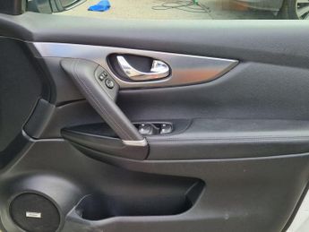 Nissan Qashqai 1.6 dCi Tekna XTRON Euro 6 (s/s) 5dr