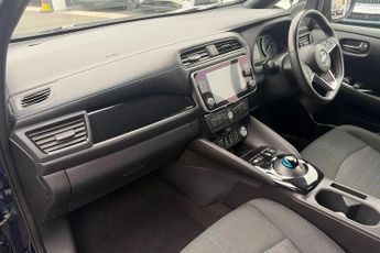 Nissan Leaf 39kWh N-Connecta Auto 5dr