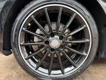 Mercedes-Benz A Class 1.5 A180d AMG Line (Premium Plus) Hatchback 5dr Diesel 7G-DCT Eu