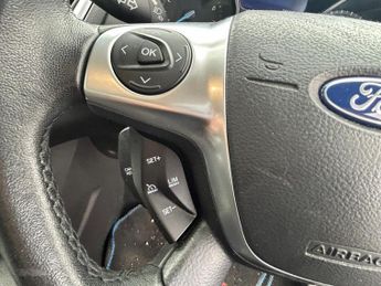 Ford Focus 1.0T EcoBoost Titanium Navigator Euro 5 (s/s) 5dr