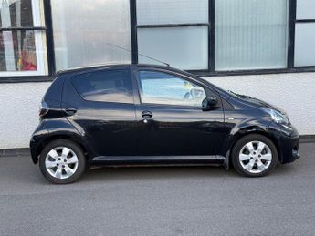 Toyota AYGO 1.0 VVT-i Fire Euro 5 5dr