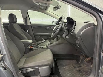 SEAT Leon 1.6 TDI Ecomotive CR SE Sport Tourer Euro 5 (s/s) 5dr