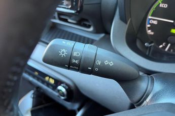 Toyota Yaris 1.5 VVT-h Icon E-CVT Euro 6 (s/s) 5dr