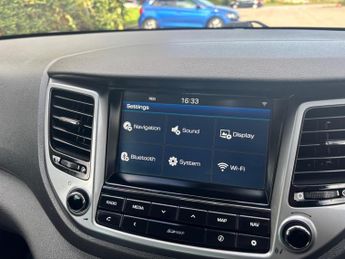 Hyundai TUCSON 1.7 CRDi Blue Drive Premium DCT Euro 6 (s/s) 5dr
