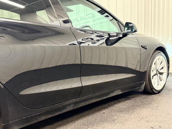 Tesla Model 3 (Dual Motor) Long Range Auto 4WDE 4dr