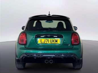 MINI Hatch 2.0 Cooper S Sport Hatchback 3dr Petrol Steptronic Euro 6 (s/s) 