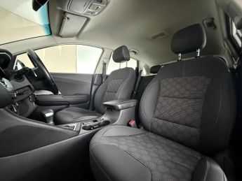 Kia Niro 1.6 GDi 2 SUV 5dr Petrol Hybrid DCT Euro 6 (s/s) (139 bhp)
