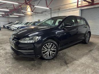 Volkswagen Golf TDi 1.6 TDI BlueMotion Tech SE Nav Euro 6 (s/s) 5dr