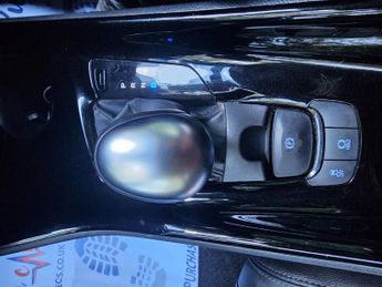 Toyota C-HR 1.2 VVT-i Dynamic SUV 5dr Petrol CVT AWD Euro 6 (s/s) (116 ps)