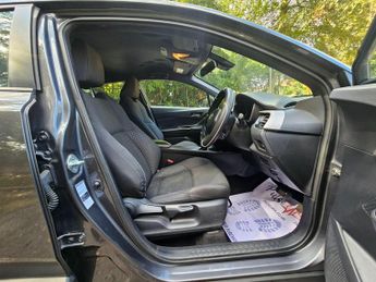 Toyota C-HR 1.8 VVT-h Icon SUV 5dr Petrol Hybrid CVT Euro 6 (s/s) (122 ps)