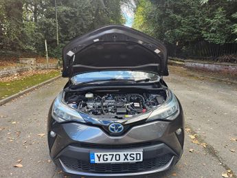 Toyota C-HR 1.8 VVT-h Icon SUV 5dr Petrol Hybrid CVT Euro 6 (s/s) (122 ps)
