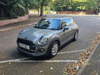 MINI Hatch 1.5 Cooper D Hatchback 3dr Diesel Auto Euro 6 (s/s) (116 ps)