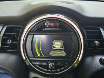 MINI Hatch 1.5 Cooper D Hatchback 3dr Diesel Auto Euro 6 (s/s) (116 ps)