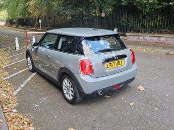 MINI Hatch 1.5 Cooper D Hatchback 3dr Diesel Auto Euro 6 (s/s) (116 ps)