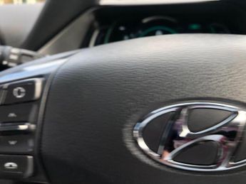 Hyundai IONIQ 1.6 h-GDi Premium SE DCT Euro 6 (s/s) 5dr