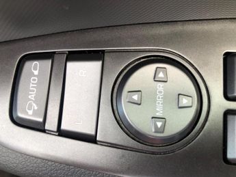 Hyundai IONIQ 1.6 h-GDi Premium SE DCT Euro 6 (s/s) 5dr