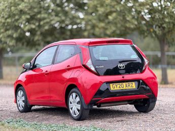 Toyota AYGO 1.0 VVT-i x-play x-shift Euro 6 5dr