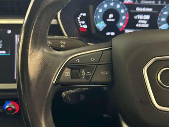 Audi Q3 1.4 TFSIe 45 Technik SUV 5dr Petrol Plug-in Hybrid S Tronic Euro