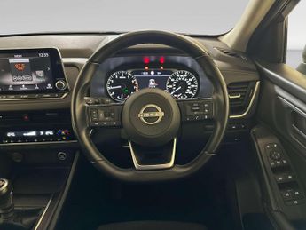 Nissan Qashqai 1.3 DIG-T MHEV Acenta Premium SUV 5dr Petrol Hybrid Manual Euro 