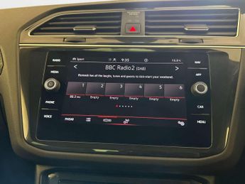 Volkswagen Tiguan 1.4 TSI 13kWh R-Line SUV 5dr Petrol Plug-in Hybrid DSG Euro 6 (s