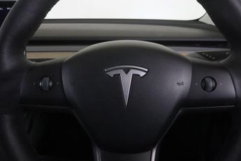 Tesla Model 3 Auto RWD 4dr