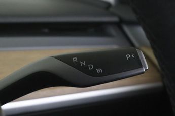 Tesla Model 3 Auto RWD 4dr