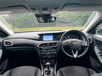 Infiniti Q30 1.5d Premium Euro 6 (s/s) 5dr