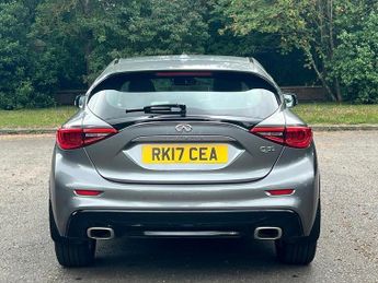 Infiniti Q30 1.5d Premium Euro 6 (s/s) 5dr