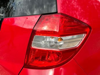 Honda Jazz 1.4 i-VTEC EX Hatchback 5dr Petrol CVT Euro 5 (99 ps)