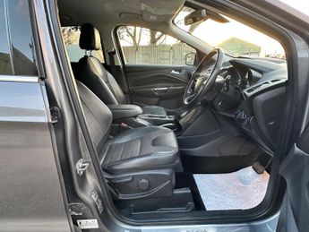 Ford Kuga 2.0 TDCi Titanium SUV 5dr Diesel Powershift AWD Euro 5 (163 ps)