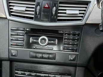 Mercedes-Benz E Class 3.0 E350 CDI V6 BlueEfficiency Sport G-Tronic Euro 5 4dr