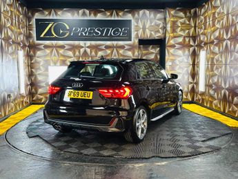 Audi A1 2.0 TFSI 40 S line Competition Sportback S Tronic Euro 6 (s/s) 5