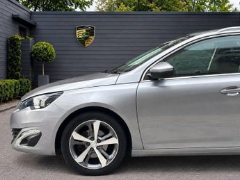 Peugeot 308 SW 1.2 PureTech Allure EAT Euro 6 (s/s) 5dr