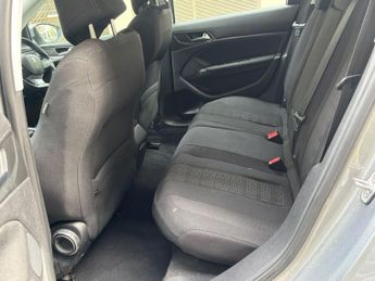 Peugeot 308 SW 1.2 PureTech Allure EAT Euro 6 (s/s) 5dr